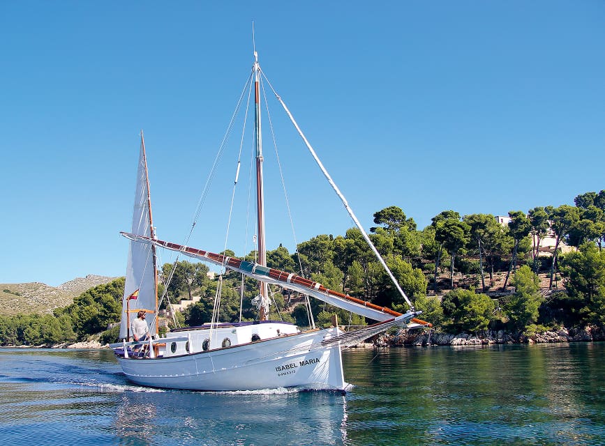 The Isabel María sailing boat A traditional Mallorcan vessel belonging to the Hotel Illa d'Or, available for guests’ use